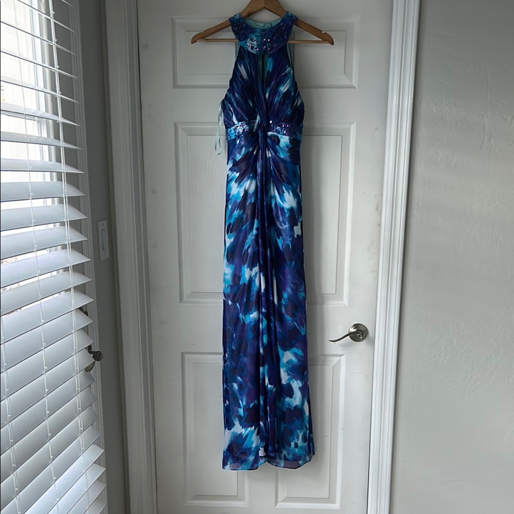 Stunning Blue Halter Maxi Dress 👗